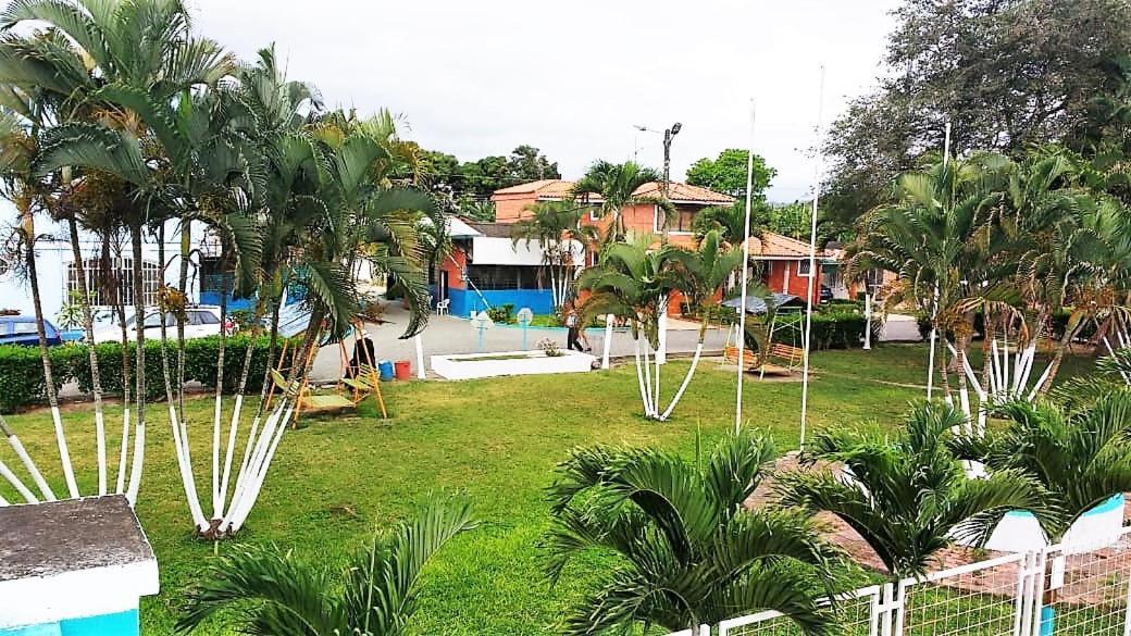 Puerto Esperanza - Cabaplan Apartment Tonsupa Ngoại thất bức ảnh